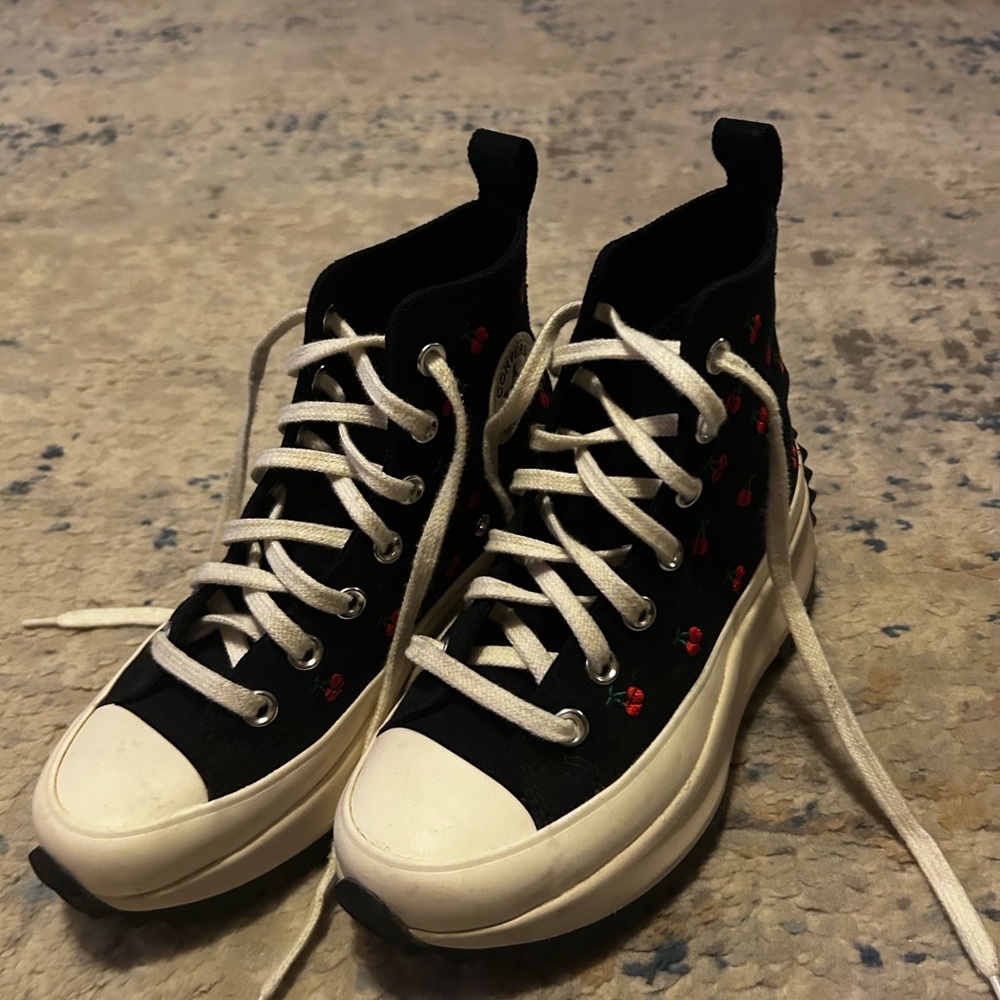 Cherry 🍒 Converse Run Star Hike Women's
